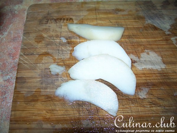 Салат из груш с орехами 