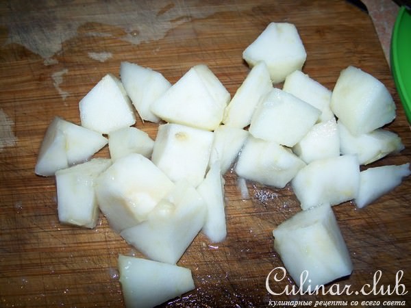 Салат из груш с орехами 
