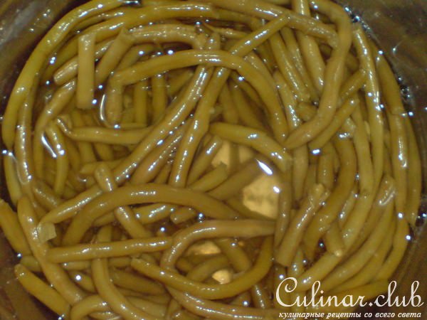 Салат из граната и стручковой фасоли