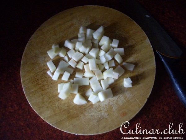 Салат с грушей, свеклой и адыгейским сыром