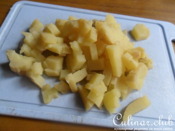 Винегрет с виноградом и орехами