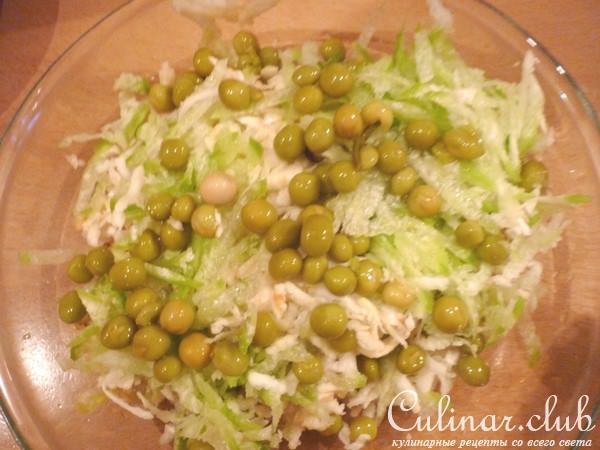 Зелёный салат с адыгейским сыром