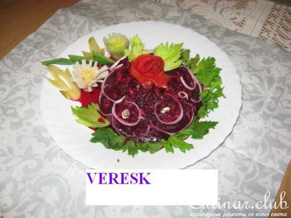 Салат со свеклой "Пикантный"