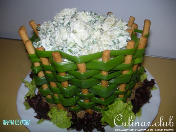 Луковая корзинка с картофельным салатом