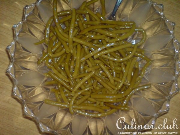 Салат из граната и стручковой фасоли