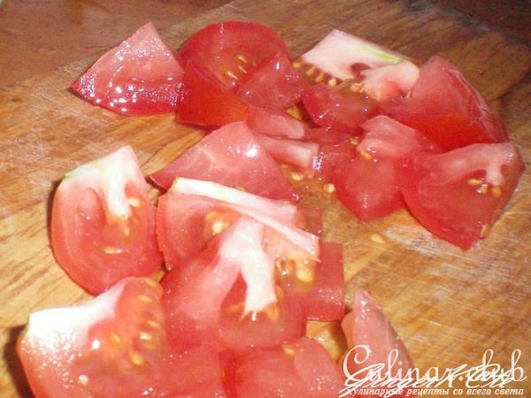 Салат из печеных овощей под йогуртовым соусом