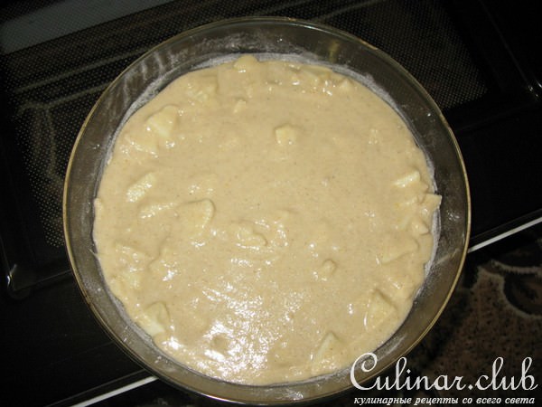 Манник с яблоком и корицей + шоколадная глазурь