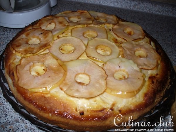 Пирог яблочный " ЛАПОЧКА "