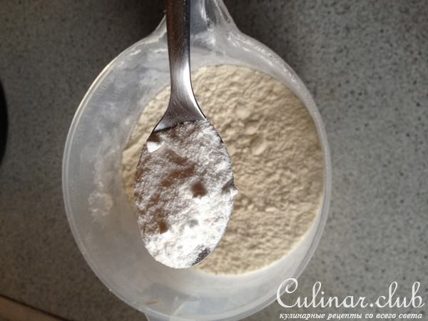 Яблочная шарлотка