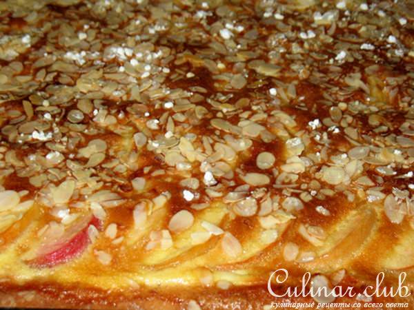 Пирог с творогом и персиками