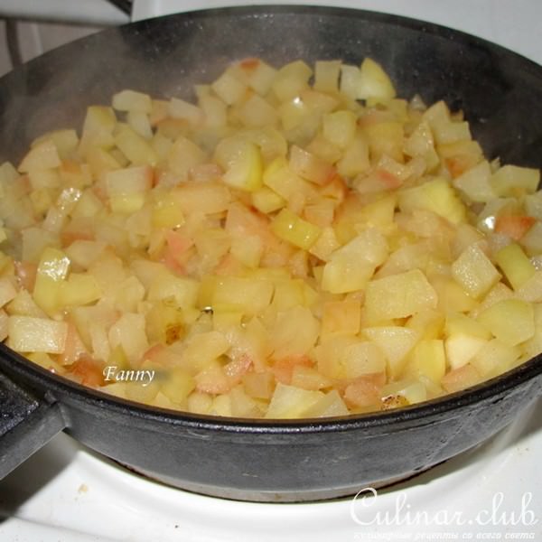 Шарлотка яблочная