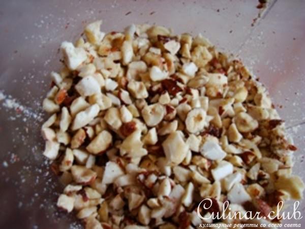Пирог с орехами и курагой