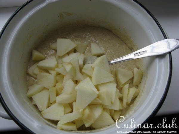 Манник с яблоком и корицей + шоколадная глазурь