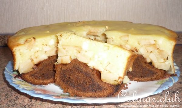 Яблочный пирог с творожной заливкой