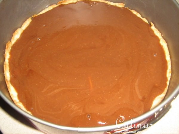 Пирог с грушами, шоколадом и карамелью