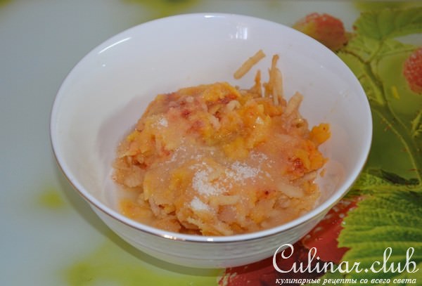 Пирог с фруктами и сливочным сыром