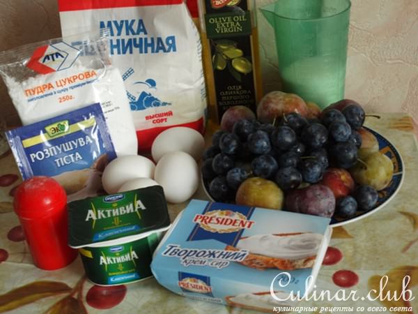 Нежный сырно-сливовый пирог