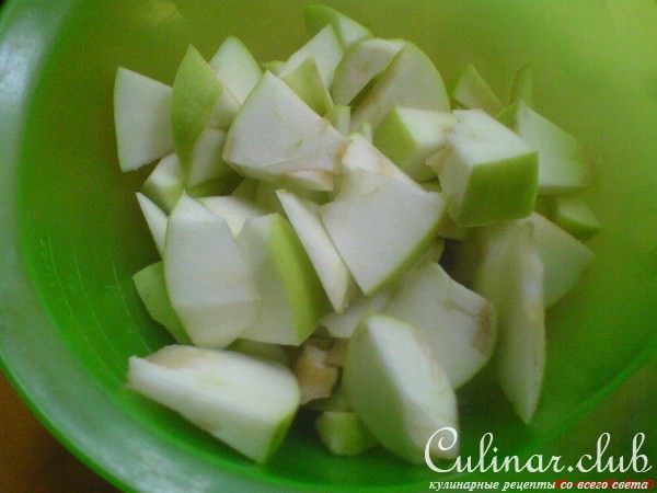 Яблочно-сливовая шарлотка