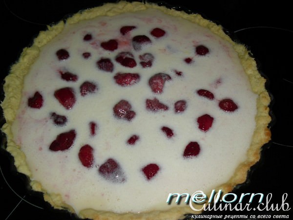 Тарт с клубникой и белым шоколадом