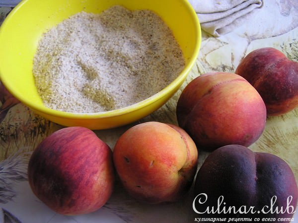 Пирог персиковый с миндальной крошкой «Роза к чаю»