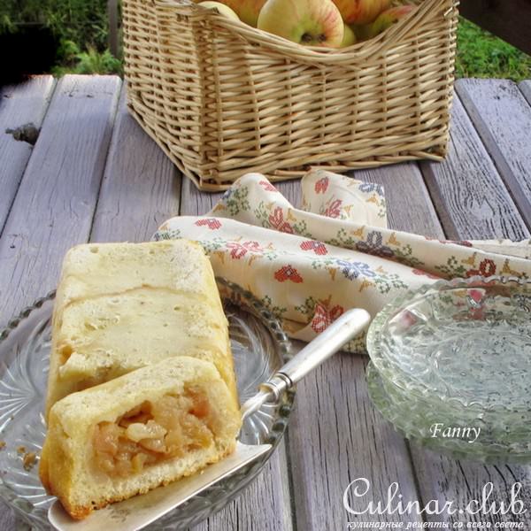 Шарлотка яблочная
