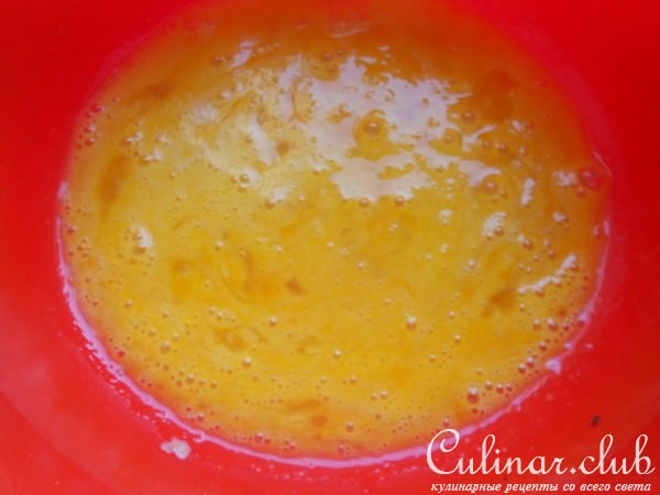 Ванильный сметанник с яблоками и корицей