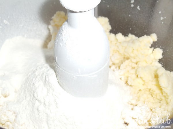 Сливовый пирог под хрустящей корочкой!