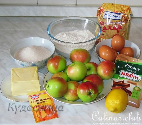 Яблочный бисквитный пирог (вариант)