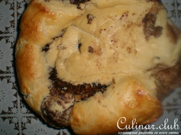 булка формовая с шоколадной пастой