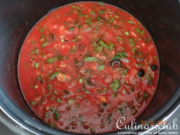 Паста из мяса мидий и креветок в мультиварке