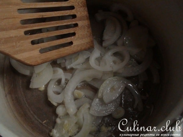 Соус луковый к мясу.