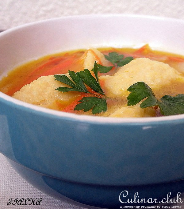 Суп с маными клёцками