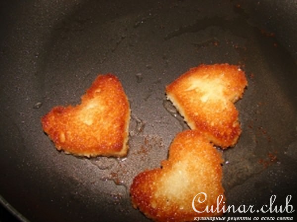 Рыбный супчик с гренками и сливками
