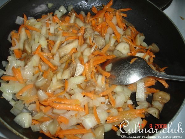 Гороховый суп с куринными крылышками 