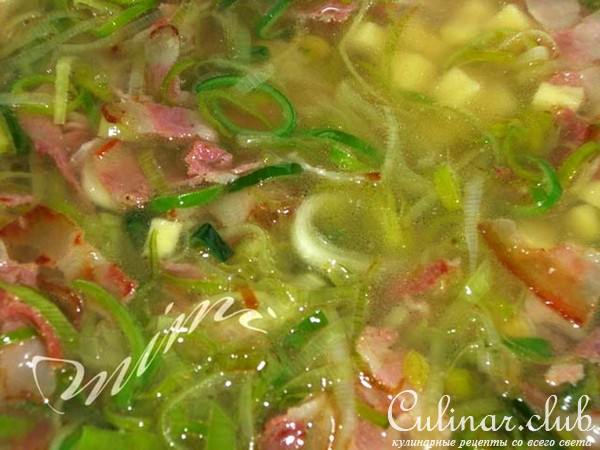 чаудер с лососем и морепродуктами
