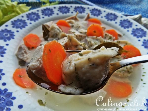 Куриный бульон с заварными клёцками