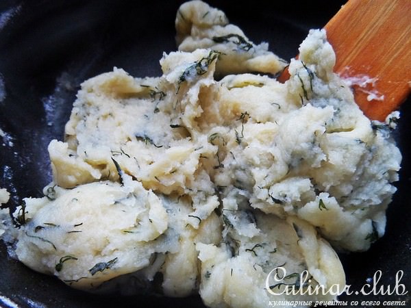 Куриный бульон с заварными клёцками