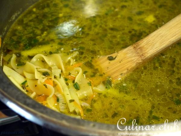 Лапша с утиными потрошками и фаршированной шейкой
