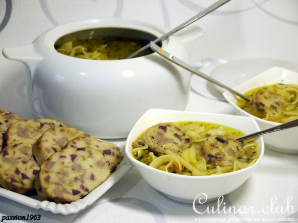 Лапша с утиными потрошками и фаршированной шейкой