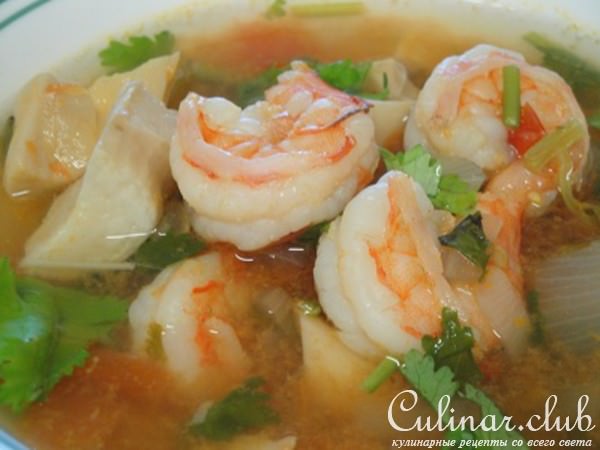 Остро-кислый суп "Tom yam" 
