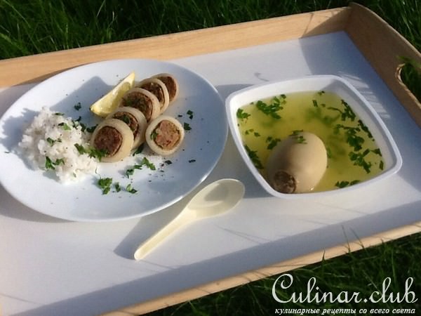 Тайский суп с фаршированными кальмарами