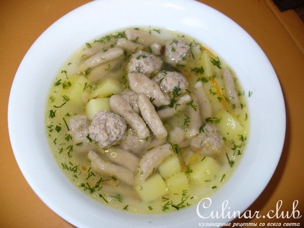 Суп с ржаными галушками и мясными фрикадельками