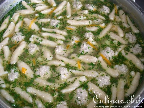 Суп с ржаными галушками и мясными фрикадельками