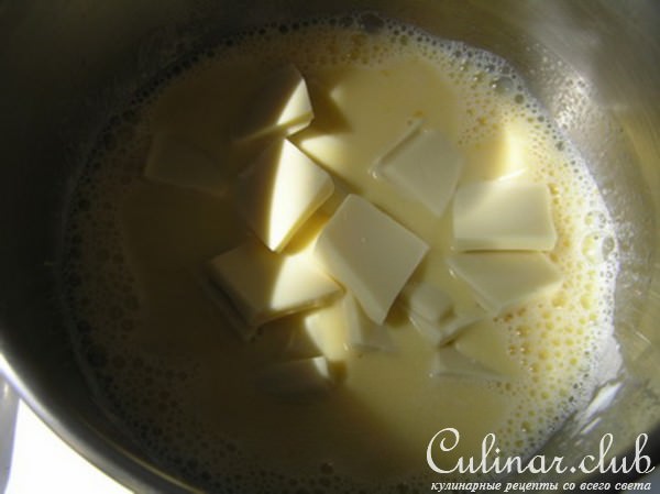 Лимонный торт с баварским муссом из белого шоколада