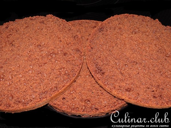 Шоколадный торт с грецкими орехами и кремом из сливочного сыра (Тест-драйв)