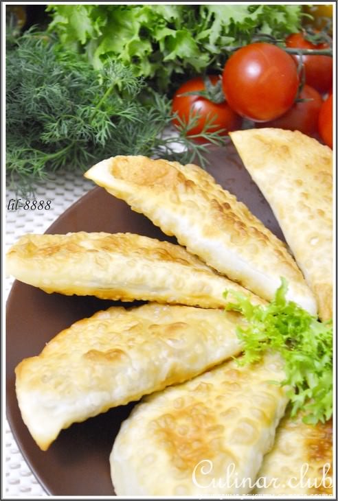 Мини-чебуреки с грибами.