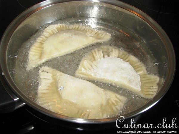 Чебуреки с маком и творогом по-белорусски (дуэль!)