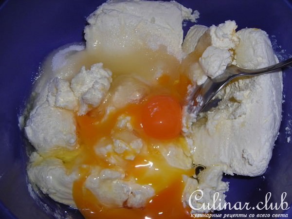 Творожники с изюмом (вариант)