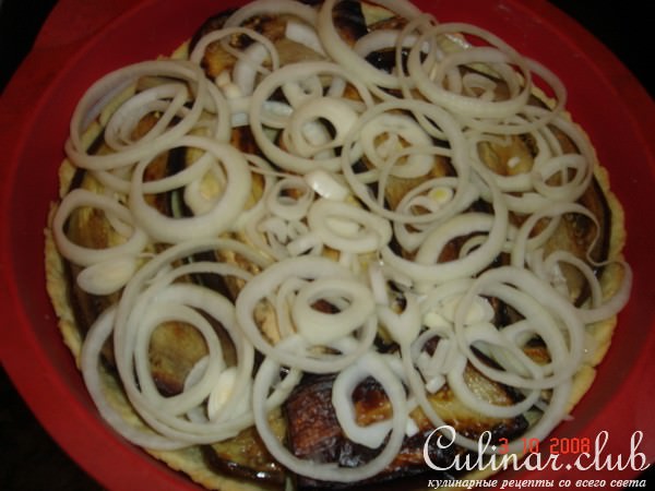 Открытый пирог с баклажанами