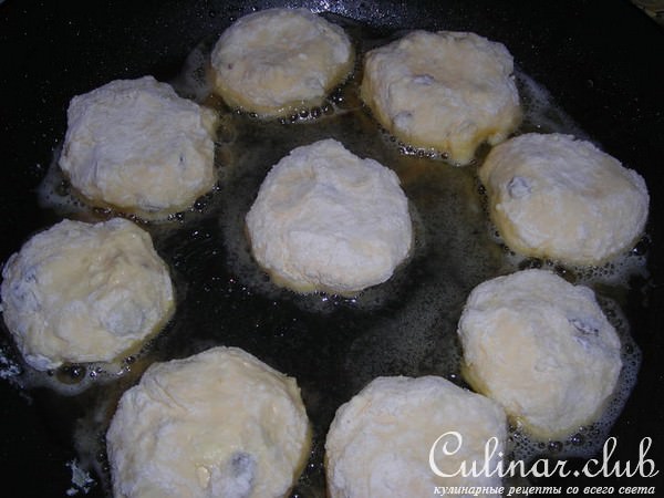 Творожники с изюмом (вариант)